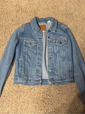 Levi's Medium Blue Denim Trucker Jacket